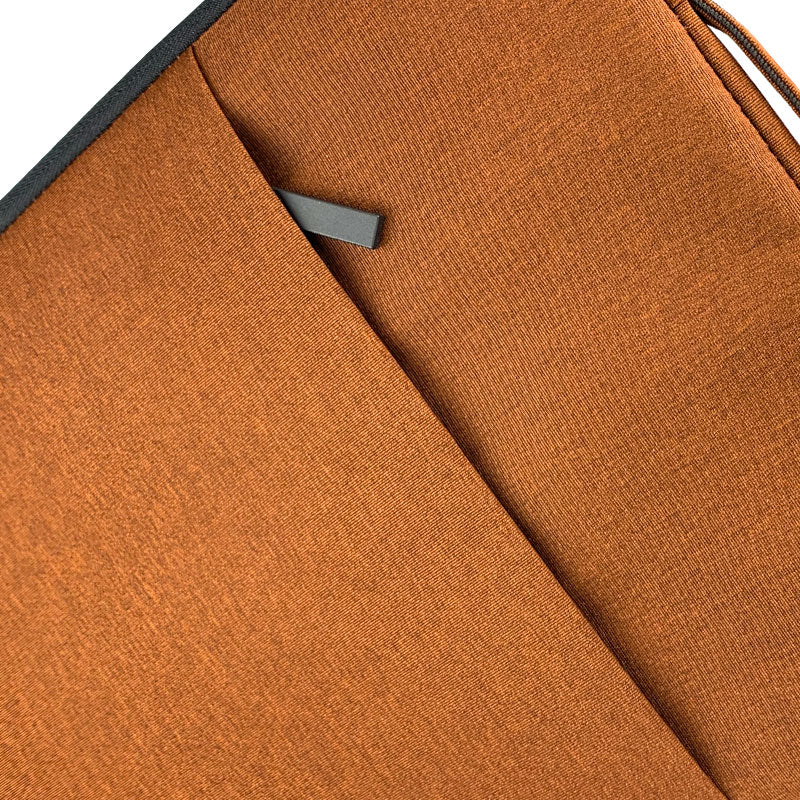 Funda acolchada KlipXtreme Squarepro para notebook hasta 15,6 Café KNS420BR